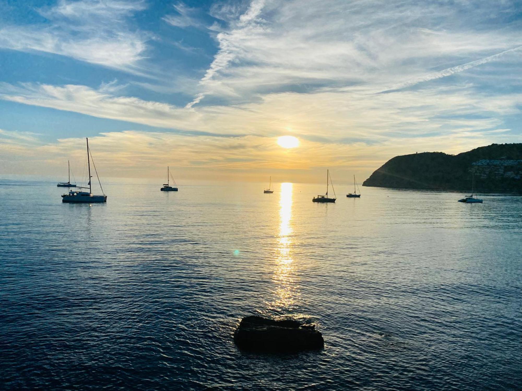 Jardines De Adnania En Marina Del Este Con Vistas Al Mar La Herradura  Exterior foto